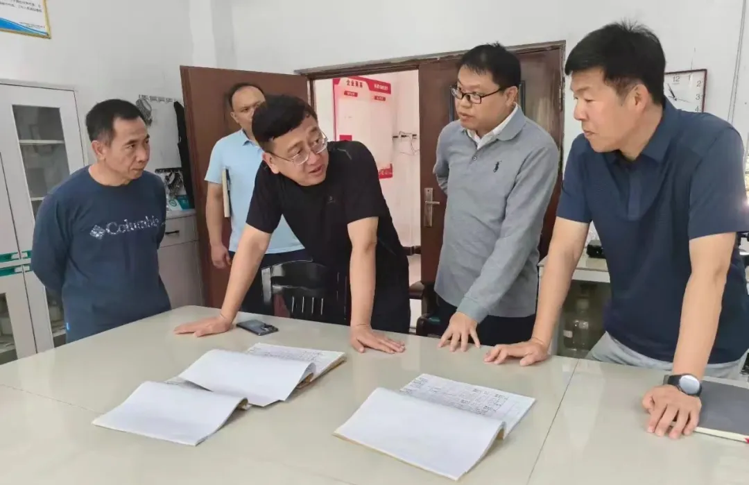 楊宇一行赴金興、金石橡膠加工分公司開(kāi)展調(diào)研督導(dǎo)